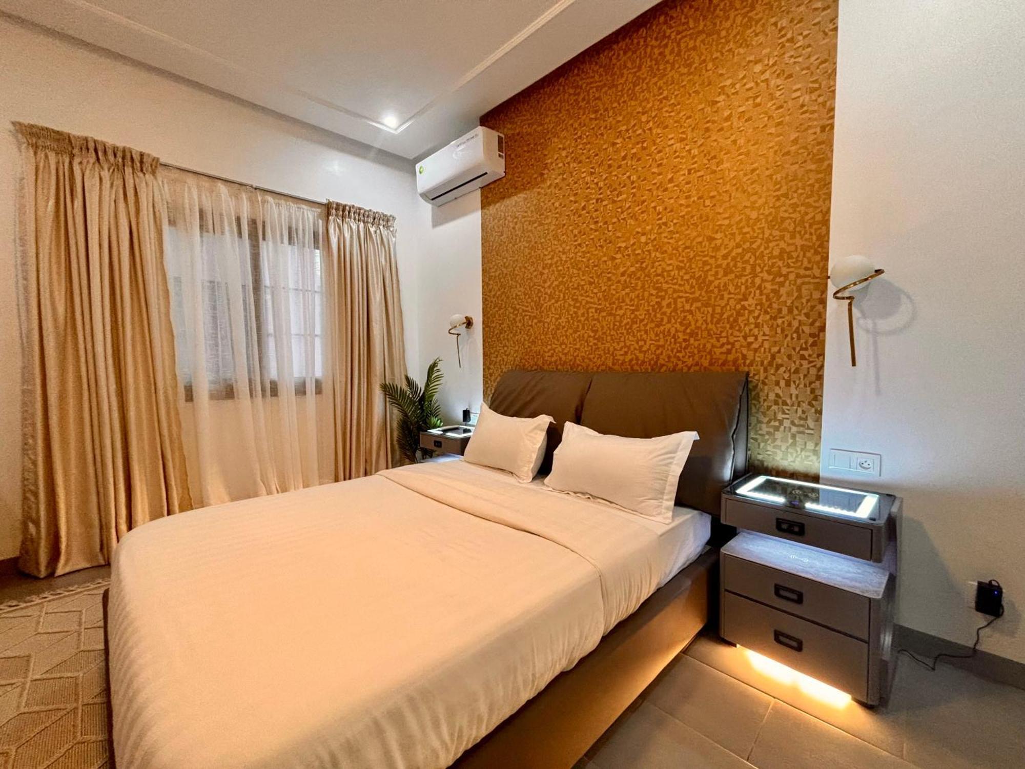 Lighthouse Signature Suites Дакар Экстерьер фото